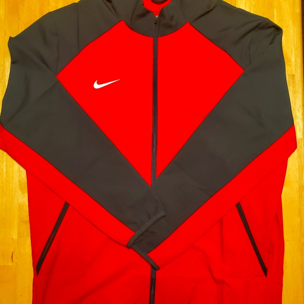 Nike DriFit Windbreaker Jacket